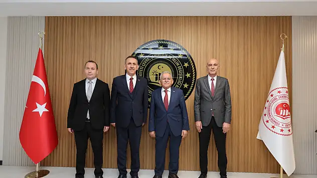 Başkan Büyükkılıç'tan İl Müdürü Öztürk'e Hayırlı Olsun Ziyareti