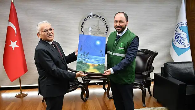 Başkan Büyükkılıç, Yeşilay Kayseri'nin Yeni Yönetimini Ağırladı
