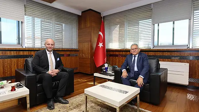 BAŞKAN BÜYÜKKILIÇ'A 'HAVALİMANI YENİ TERMİNAL BİNASI' TEŞEKKÜRÜ