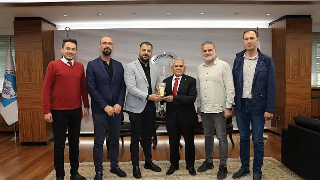 Başkan Büyükkılıç'a KAYMOS'tan 'Teşekkür' Plaketi