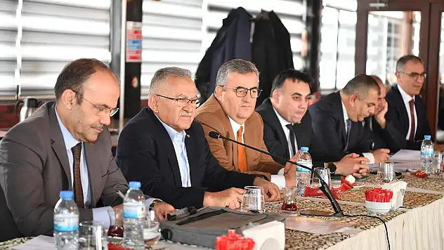 Başkan Büyükkılıç'tan 2025 yatırım toplantısı