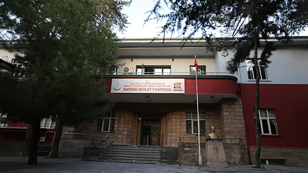 Başkan Büyükkılıç'tan 'Kayseri Devlet Tiyatrosu' Duyarlılığı
