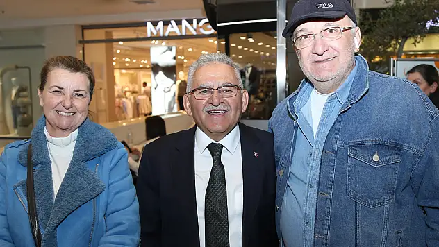 BAŞKAN BÜYÜKKILIÇ'TAN KAYSERİ PARK'TA ESNAF ZİYARETİ