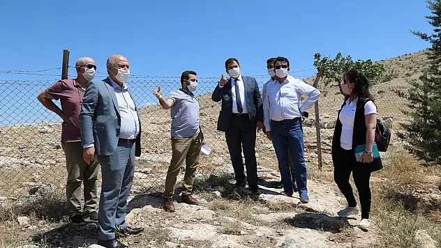 BAŞKAN CANPOLAT'TAN GENÇLERE MÜJDE