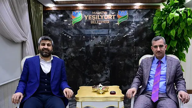 BAŞKAN ÇINAR, AK PARTİ YEŞİLYURT İLÇE TEŞKİLATINI AĞIRLADI