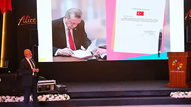 Başkan Çolakbayrakdar: '7 Bin 562 Sosyal Konut Şehrimize Hayırlı Olsun'