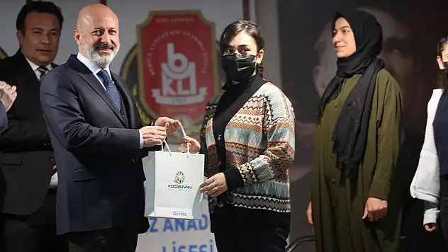 BAŞKAN ÇOLAKBAYRAKDAR'DAN GENÇLERE MÜJDE