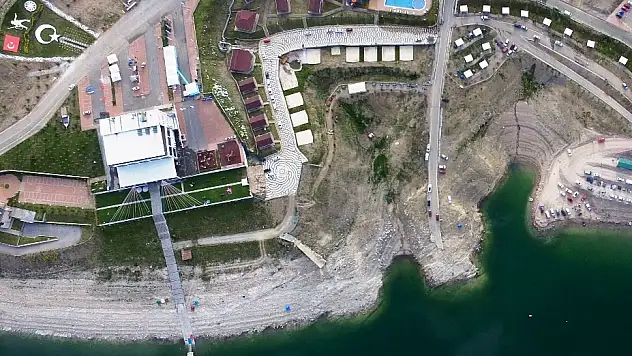 BAŞKAN ÇOLAKBAYRAKDAR 'MÜKEMMEL BİR TESİSLE ULUSLARARASI  ORGANİZASYONLARIN ÇEKİM MERKEZİ OLACAK'