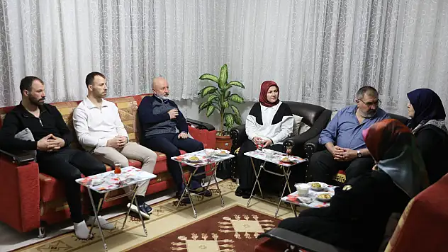 Başkan Çolakbayrakdar, Şehit Ailesiyle İftarda Buluştu