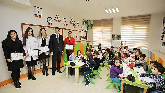 BAŞKAN FADILOĞLU'NDAN MİNİKLERE TEBRİK ZİYARETİ