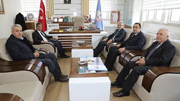 BAŞKAN GÜDER'DEN MİLLİ EĞİTİM MÜDÜRÜ TATLI'YA ZİYARET