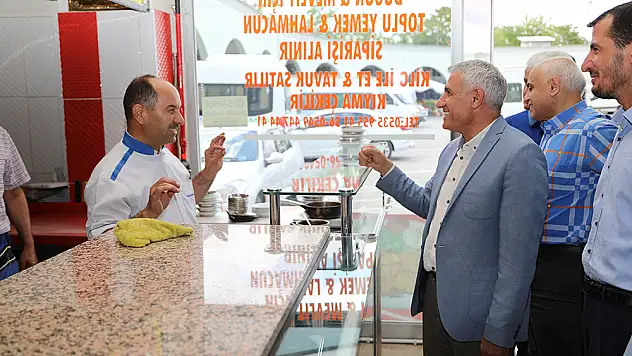 BAŞKAN GÜDER, DOĞU GARAJI ESNAFLARI İLE BİRARAYA GELDİ