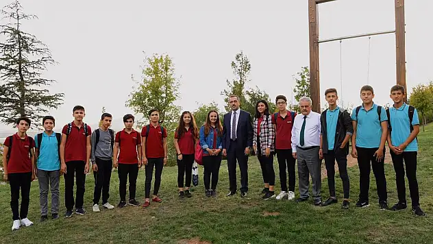 Başkan Güngör Öğrencilerle Bir Arada
