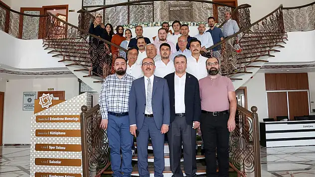 BAŞKAN KAVUŞ VEMECLİS ÜYELERİ, BELEDİYENİN TESİSLERİNİ GEZDİ