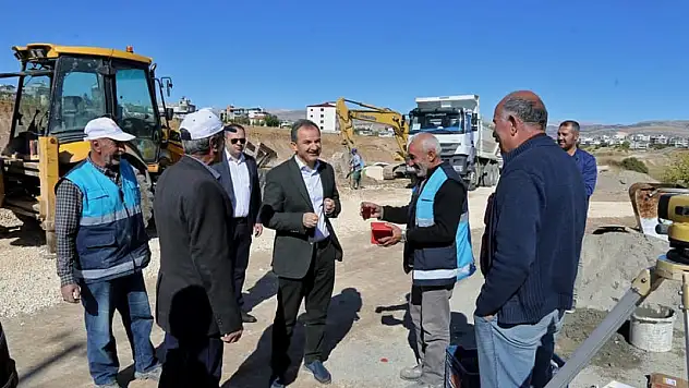 Başkan Kılınç, Millet Caddesi'ndeki Çalışmaları İnceledi