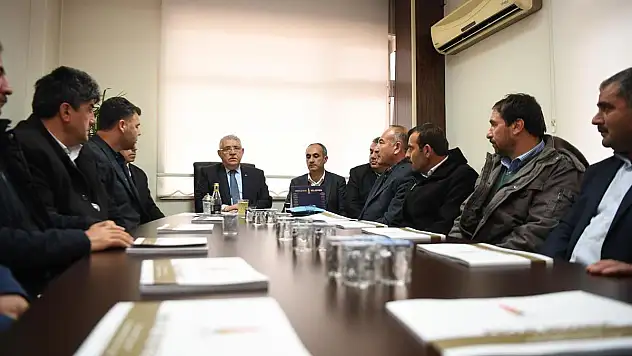 Başkan Mahçiçek'in, Muhtarlarla Sene Sonu Toplantısı