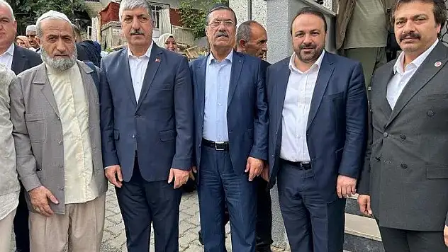Başkan Ömeroğlu hacı adaylarını uğurladı