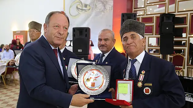 Başkan Oprukçu Gazilerle bir araya geldi