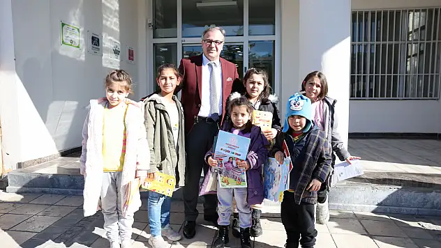 Başkan Özdoğan: 'Eğitime katkılarımız sürecek'