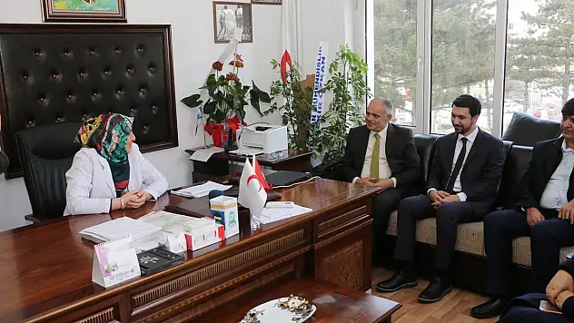 BAŞKAN ÖZTÜRK'TEN HASTANE ZİYARETİ