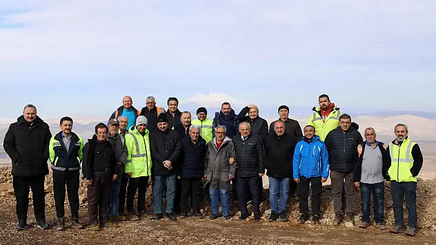 Başkan Öztürk'ten madenciler Günü'ne anlamlı ziyaret