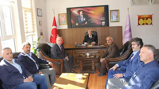 Başkan Pekmezci'den Esnaf ve Sanatkârlar Odalar Birliği'ne Ziyaret