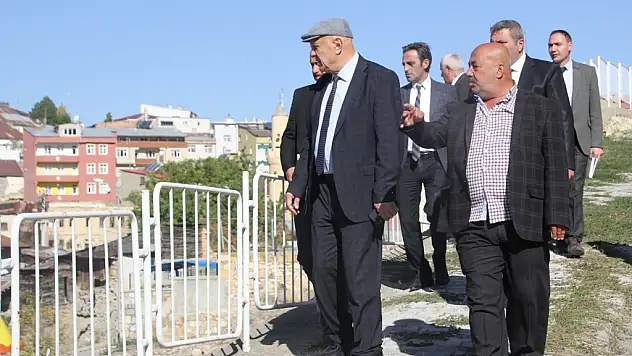BAŞKAN PEKMEZCİ MAHALLE GEZİLERİNİ SÜRDÜRÜYOR