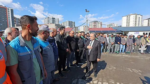 Başkan Yalçın'dan Bayram Mesaisi Yapan Personele Teşekkür