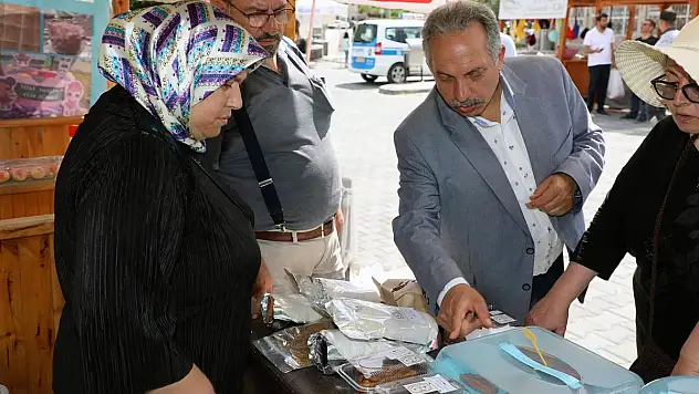 BAŞKAN YALÇIN MAHARETLİ ELLER DE