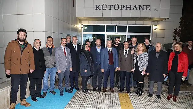 BATTALGAZİ BELEDİYESİ'NDEN ÖĞRENCİLERE SANDVİÇ İKRAMI