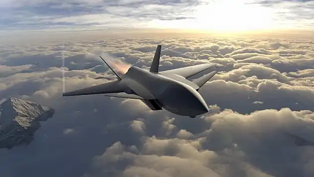Bayraktar hangardan paylaştı