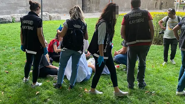 BELEDİYE ŞİMDİ DE ASPİR HASADI YAPTI