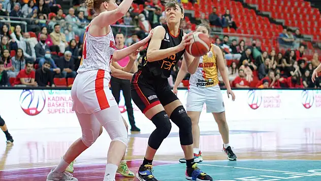 BELLONA KAYSERİ LİGDE KALDI