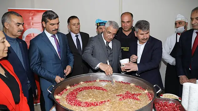 BEM-BİR-SEN'den Battalgazi Belediyesi'nde Aşure İkramı