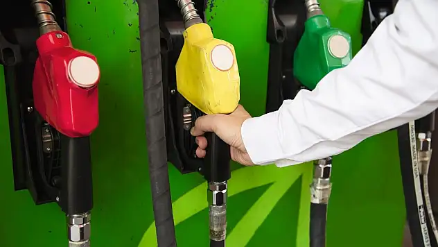 Benzine 67 kuruş zam kesinleşti