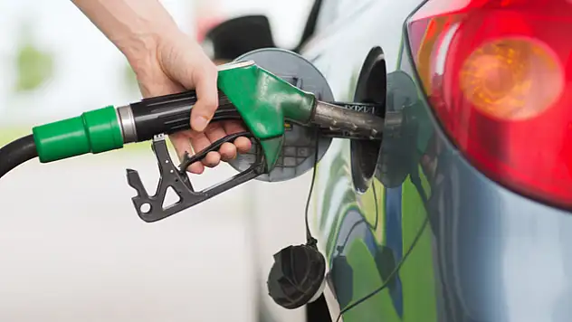 Benzinin ardından motorine de zam