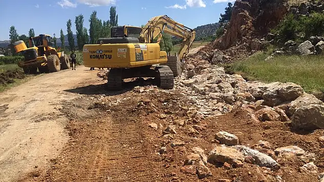 Biçim Mahallesinde yol genişletme çalışmaları
