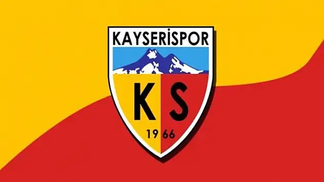'BİR TÜRLÜ İSTEDİĞİM TAKIMDA FORMA GİYEMEDİM'