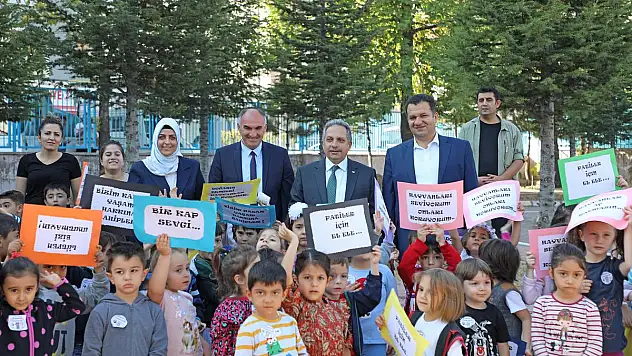 BİZ HAYVANLARI SEVİYORUZ'