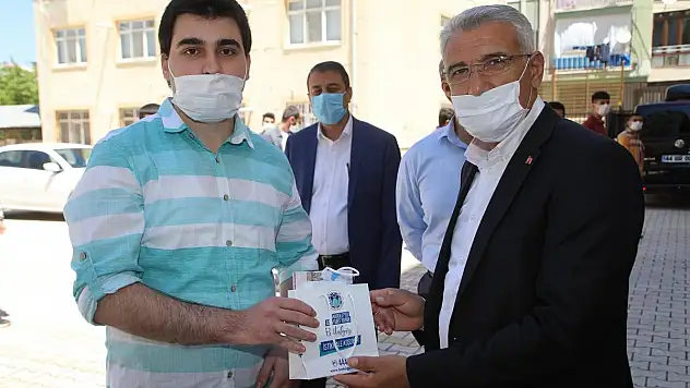 'BİZİM GÖREVİMİZ GENÇLİĞİMİZE SAHİP ÇIKMAKTIR'