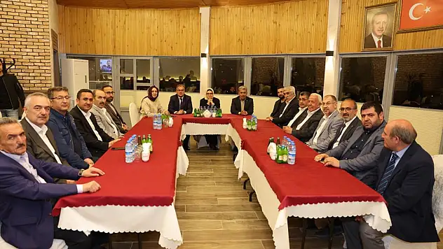 BÖHÜRLER İŞADAMLARIYLA İSTİŞAREDE BULUNDU