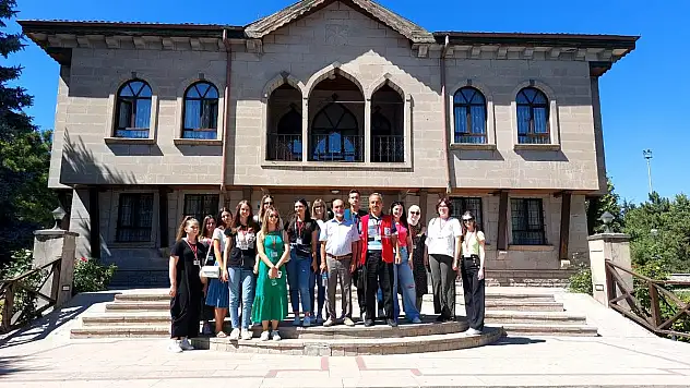Bosna Hersek'li öğrenciler Kayseri'de Türkçe öğreniyor