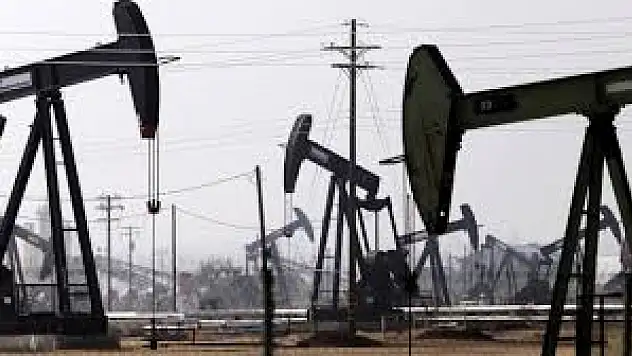 Brent petrol 74 doların altına geriledi