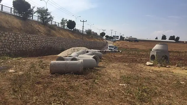 Bulvardaki Yağmur Suyu Dereye Akacak