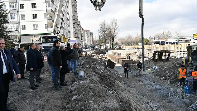 Büyükkılıç, 300 Milyon TL'lik Katlı Kavşağı İnceledi