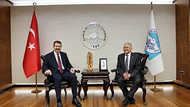 Büyükkılıç, Bakan Yardımcısı Ayhan'ı ağırladı