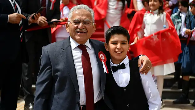 Büyükkılıç, Çocukların Bayram Sevincine Ortak Oldu