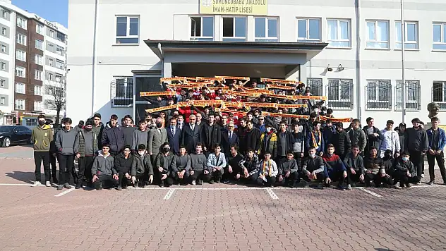 BÜYÜKKILIÇ, COŞKUYLA KARŞILANDI