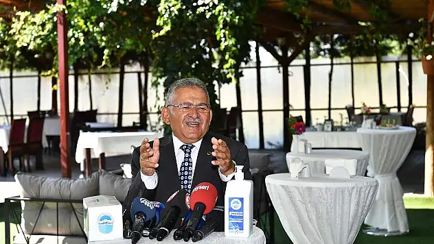 BÜYÜKKILIÇ, KAYSERİ'DE GERÇEKLEŞECEK OLAN PROJELERİ KONUŞTU