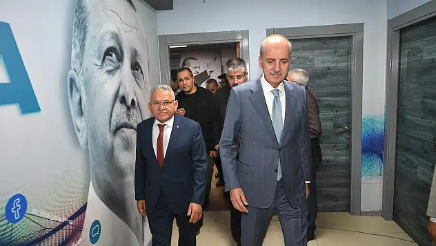 BÜYÜKKILIÇ, KURTULMUŞ İLE BİRLİKTE AK PARTİ İL TEŞKİLATIYLA BULUŞTU
